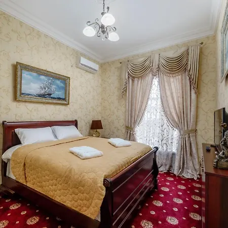 Apartment Queen Opera Odesa